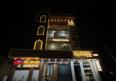 Kesar 4 Bhk Near Railway Station