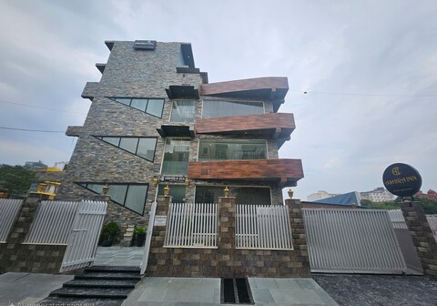 Ashira Inn Near Expo Mart