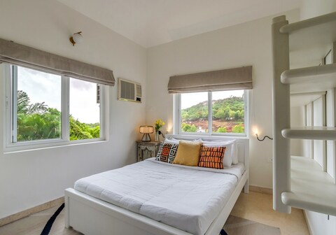 Sea View 6BHK Villa | Pool Lift Terrace by Savera Stays