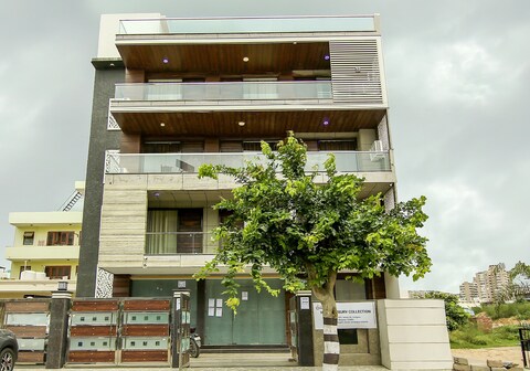 Collection O Near Appu Ghar