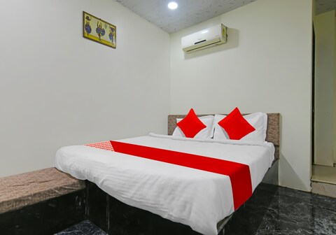 Hotel O Grand Raj Palace