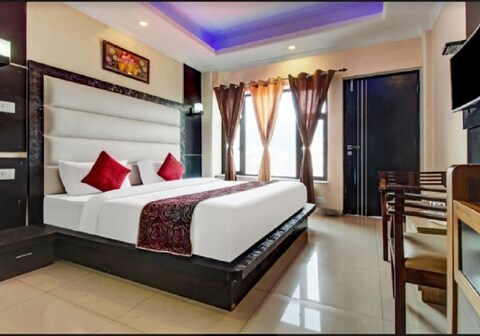 Hilltop Courtyard Family suites