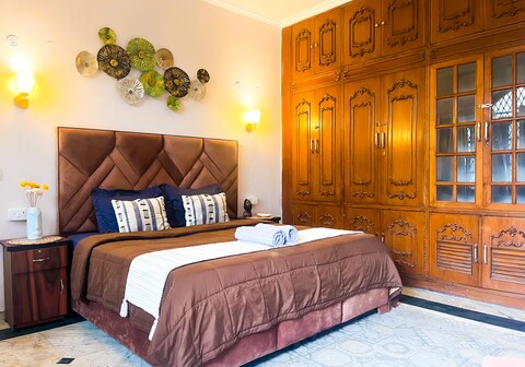 Atharva's Hostel by Goaround Homes