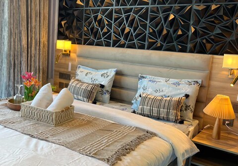 Sunset City View Studio