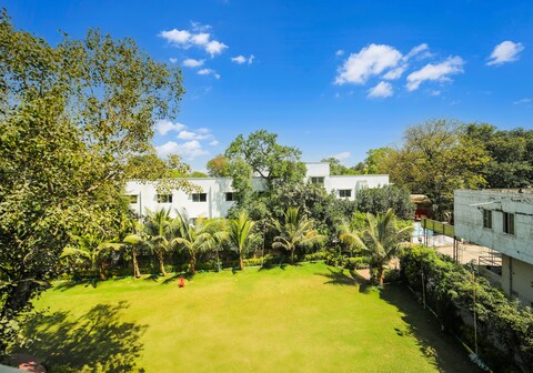 Hotel O V K HOTEL And Hostal Associate