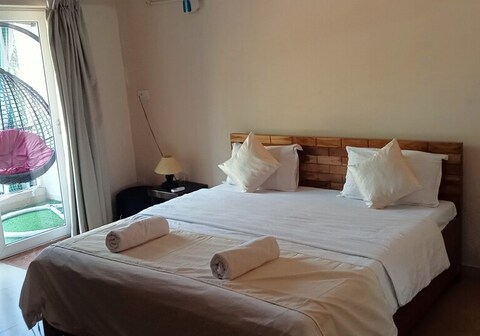 Libanton Stays in goa