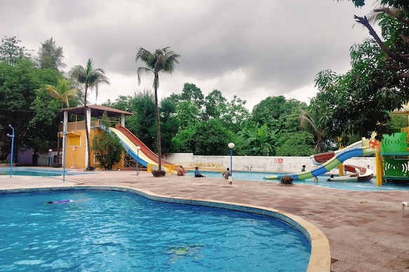 Pinewood Resort
