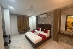 sunny retreat, Delhi sunny retreat, Delhi