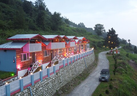 Rooftop Cottages | Rooms & Restaurant