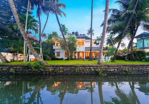 The Kochi Backwater Resort