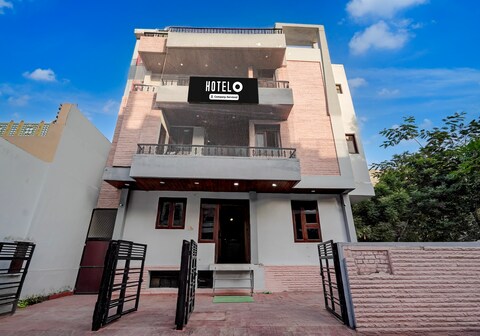 Hotel O Jagatpura Central Railway Station Jaipur