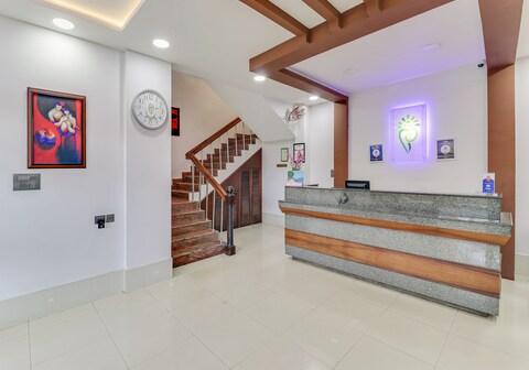 Hotel Pranav International