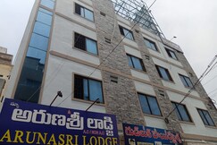 NEW ARUNA SRI LODGE, Guntur NEW ARUNA SRI LODGE, Guntur