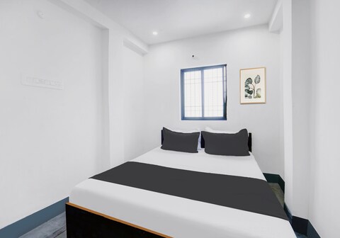 Hotel O OM Inn