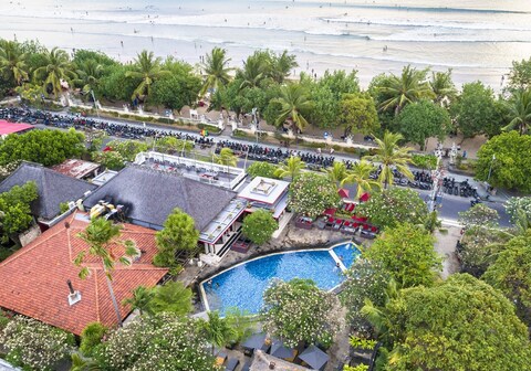 Kuta Seaview Beach Resort
