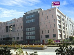 Clarks Inn Suites, Delhi Clarks Inn Suites, Delhi