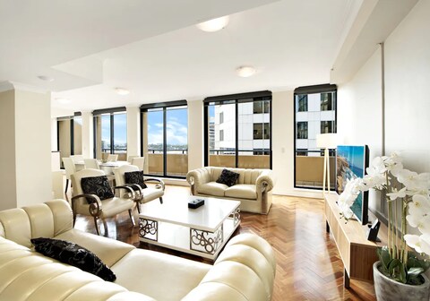 YEHS Hotel Sydney Harbour Suites