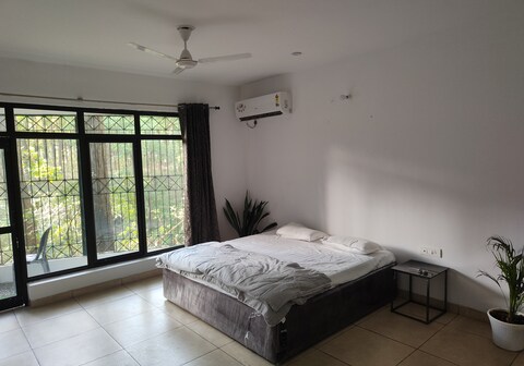 Sal woods by Jabula Getaway