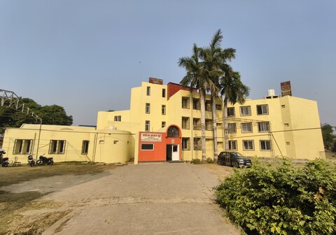 Hotel Saket, Ayodhya