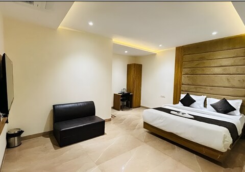 Yashraj Royal Heights