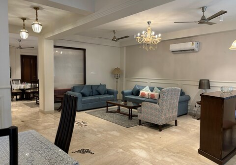 Luxury 3BHK Serviced Apartment Green Park By Short Stay in Delhi