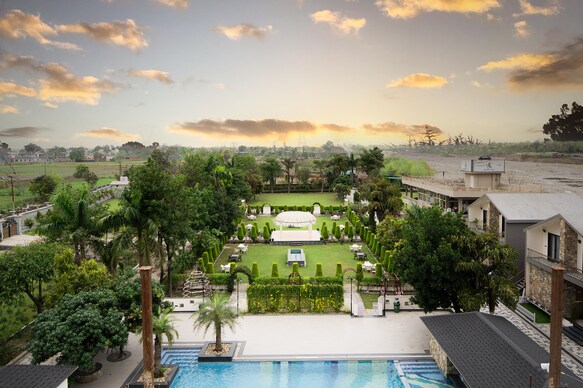 juSTa Nature's Nest Resort