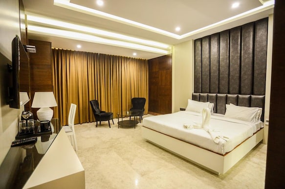 Hotel Cliff Embassy Banquet & suites