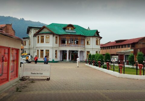 Hotel Malik Palace