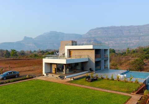 MAJESTIC CASCADE VILLA