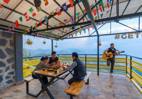 The Hosteller Kufri, Shimla