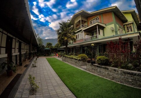 Khim Zang Serviced Apartment II