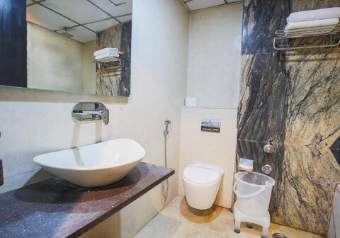 Townhouse Oak New Delhi Central Railway Junction Formerly Uppal International