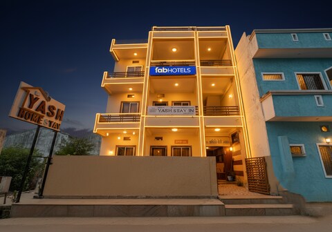 FabHotel Yash Stay Inn