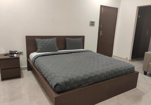 HOTEL MOWRYA GRAND INN