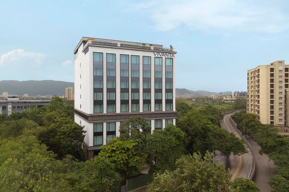 Vivanta Thane LBS Road