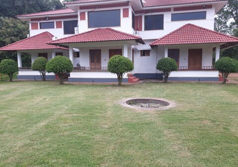 Tropical Blooms Homestay