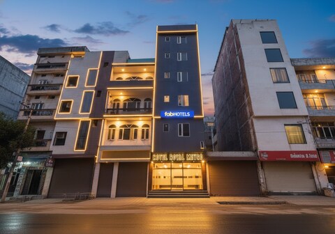 FabHotel Royal Metro