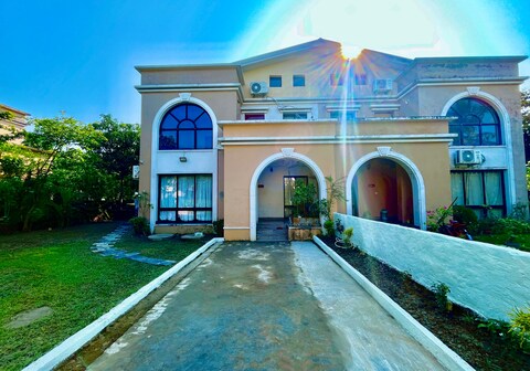 Raichak Garden Villa by JadeCaps|Pool|3BHK|Lawn|AC