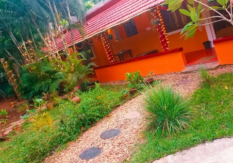 Paradise Vana Vilasa Home Stay with Swimming Pool