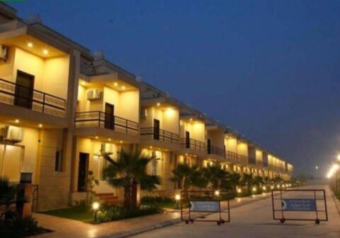 Vasudev Room Vrindavan