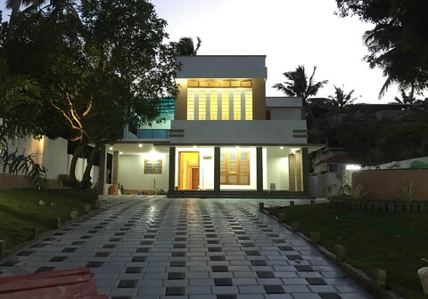 Pulari Villa