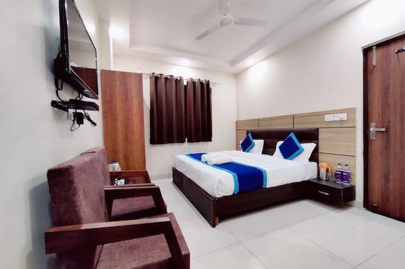 Perfectstayz Value Dwarkesh near Haridwar Railway Station