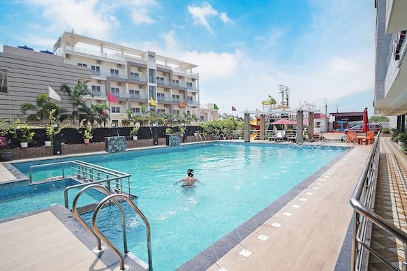 Royal Palace Beach Resort