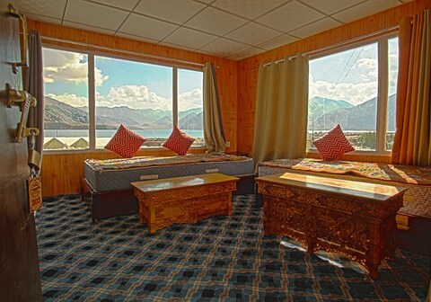 Crystal Lake Resort, Pangong Lake