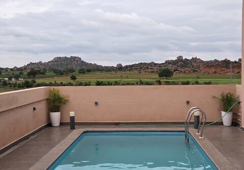 The Aura (Pool side)