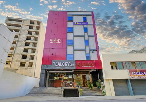 FabHotel Casa Grand Himayathnagar