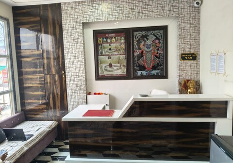 Hotel Barsana palace (Near Mahakal Temple)