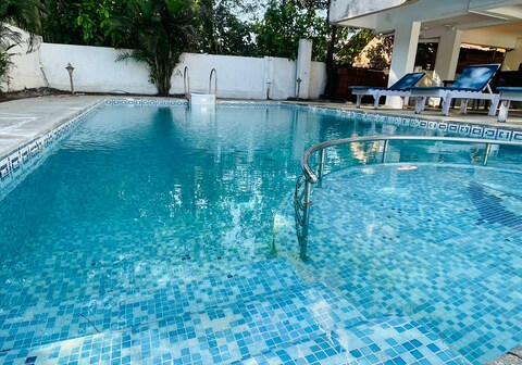 La Costa 1BHK Apartments with Kitchen and Common Pool