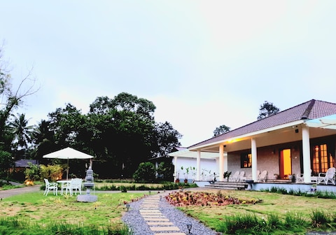 Villa Wodeyarmutt  Tropical luxury living