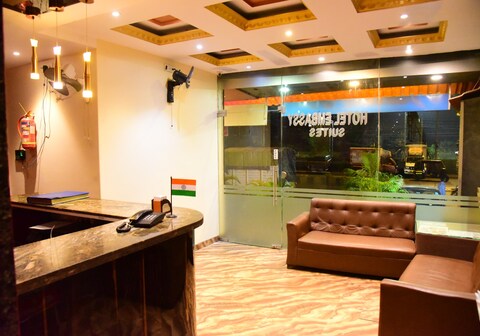 Hotel Embassy Suites